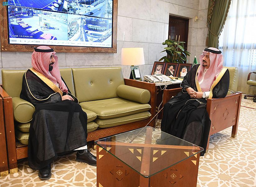 سمو أمير الرياض يستقبل الرئيس التنفيذي لدارة الملك عبدالعزيز